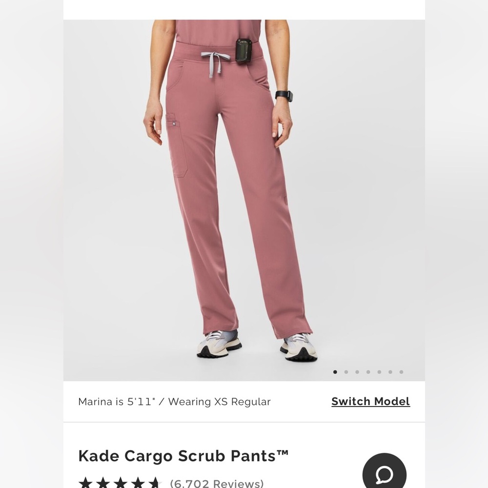 Figs Kate cargo scrub pants in mauve